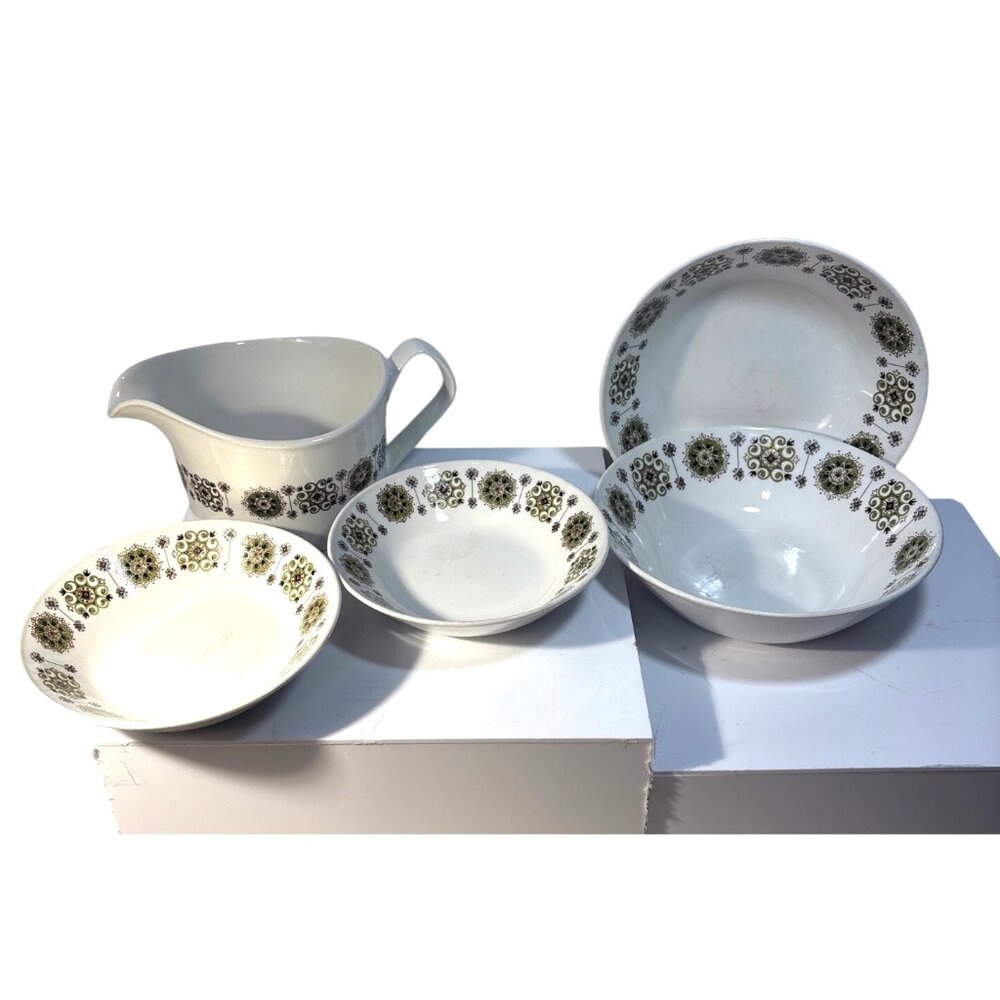 Johnson Bros Ironstone Malaga Set 2 Sm Bowl 2 Lg Bowl Gravy Boat Green Brown MCM
